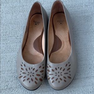 John fluevog flats sz 8